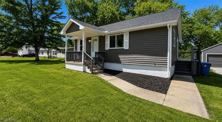 Property Photo:  2973 Colon Drive  OH 44321 