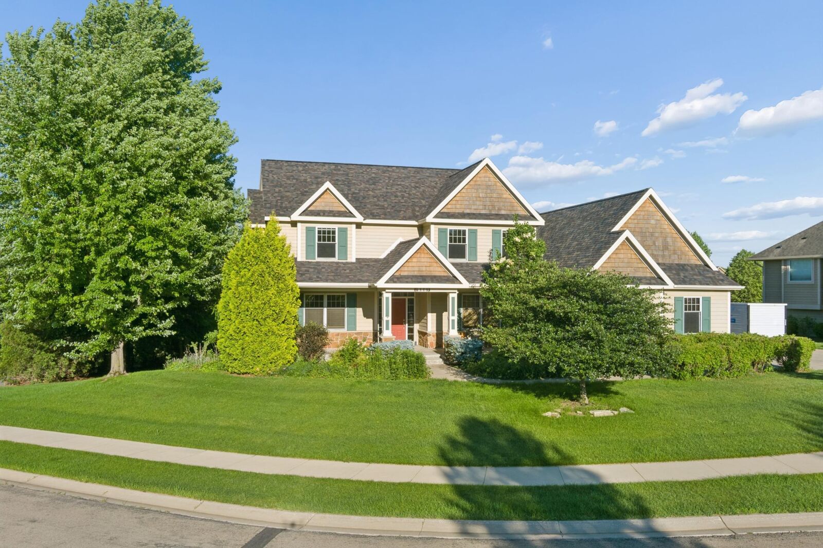 Property Photo: 5352 Scenic Oak Drive SW MN 55902