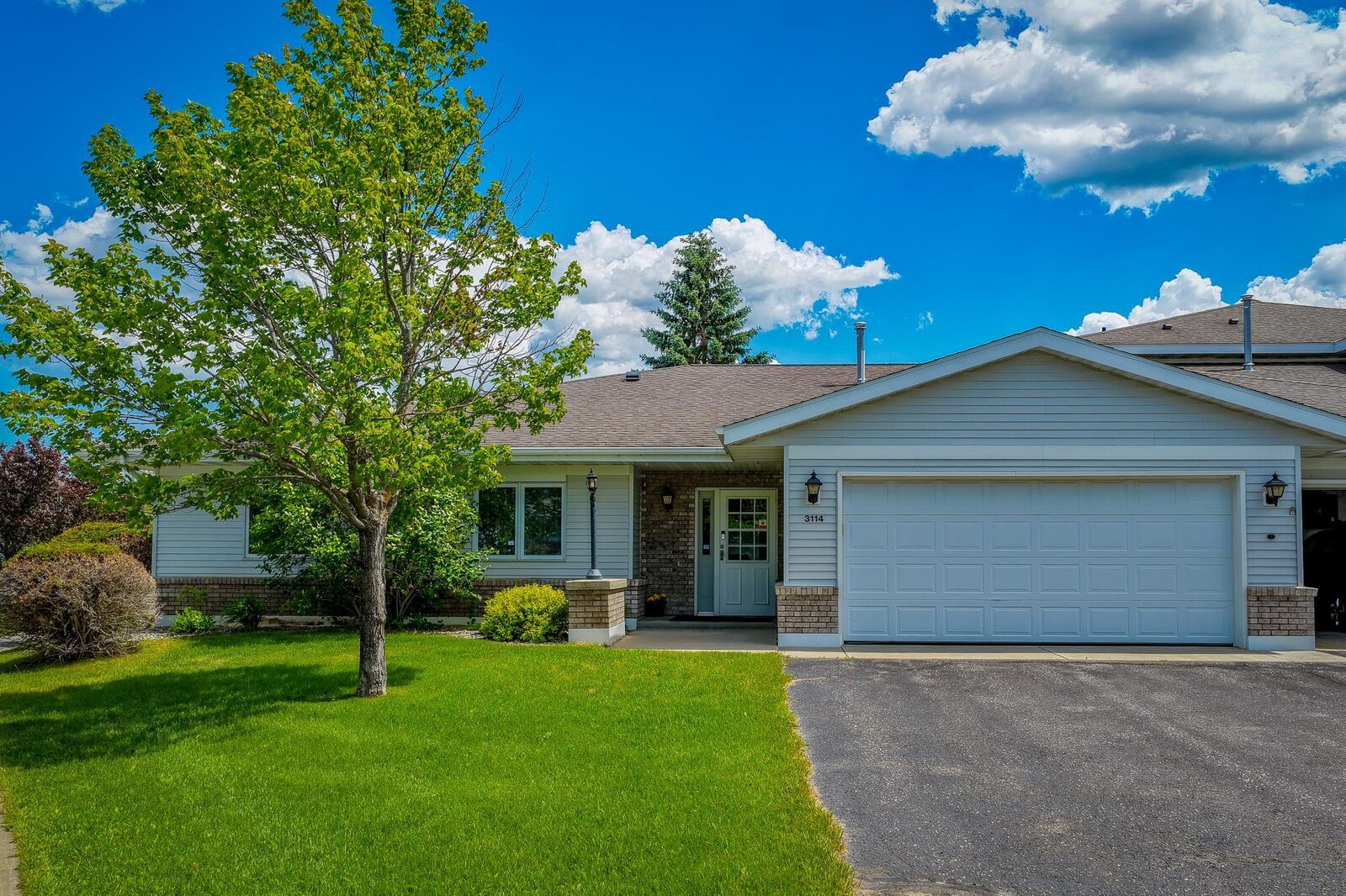 Property Photo:  3114 Maple Leaf Court NW  MN 56601 