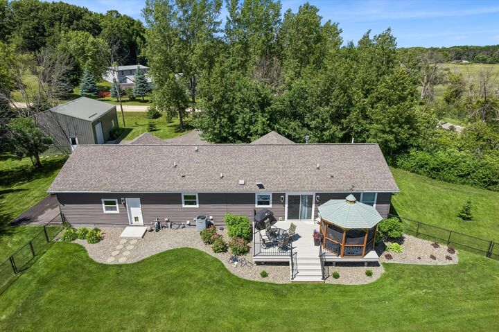 Property Photo: 6787 Fairfax Way MN 55021