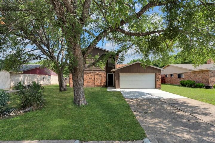 Property Photo:  830 Frances Drive  TX 75052 