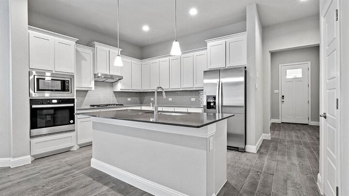 Property Photo: 2804 McCormick Street TX 76205