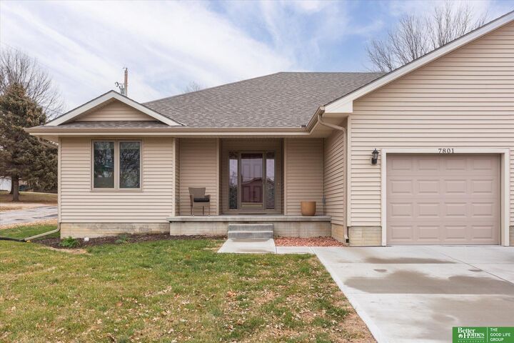 Property Photo:  7801-7803 S 30th Street  NE 68147 