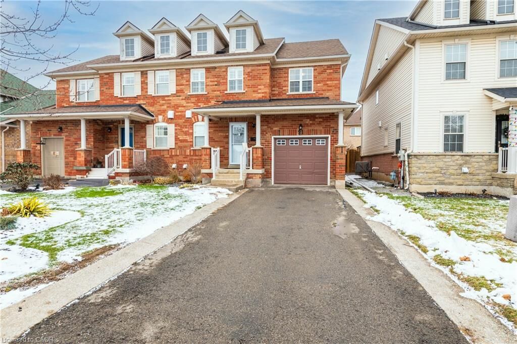Property Photo:  91 Young Crescent  ON L0S 1J0 
