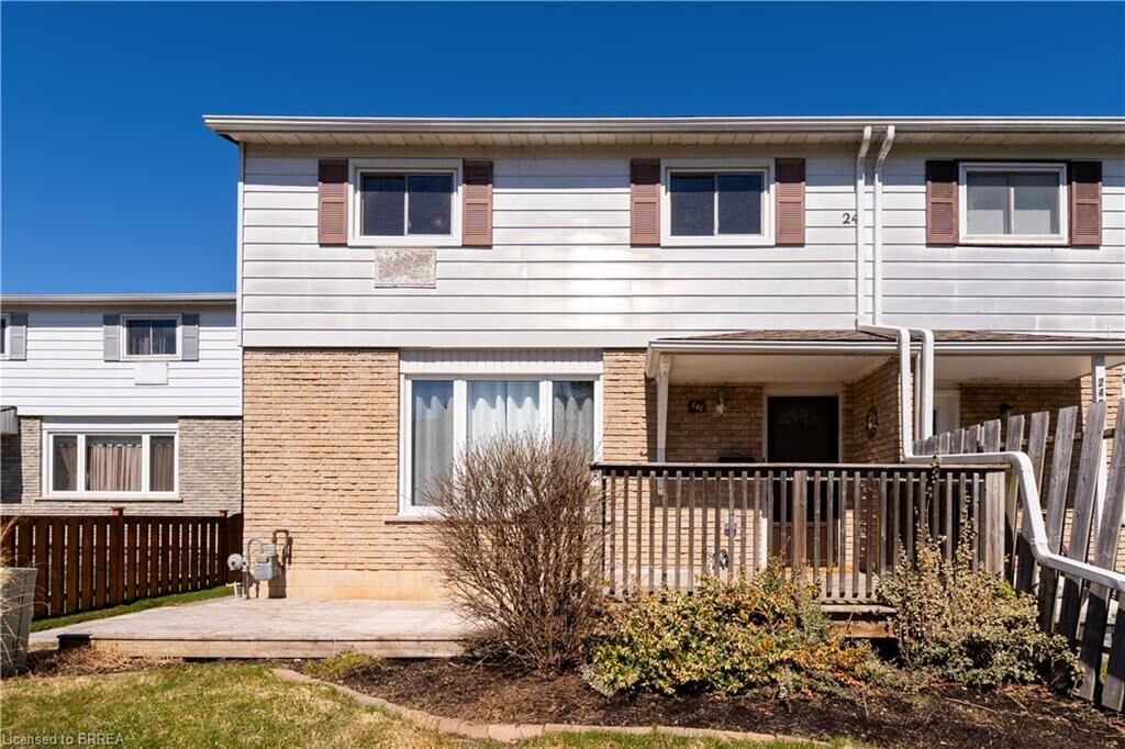 Property Photo:  24 Oakhill Drive C  ON N3T 1R1 