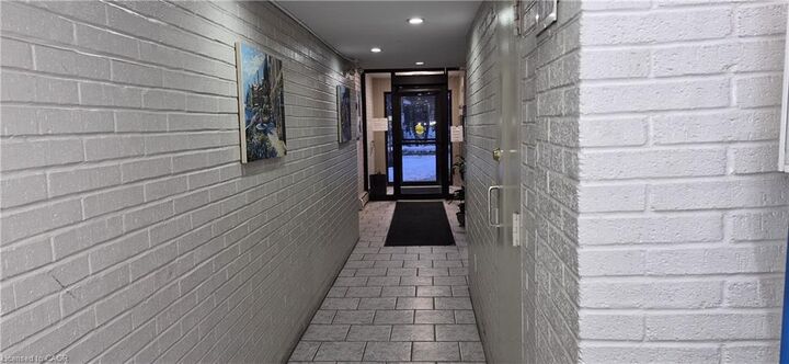 Property Photo:  2373 King Street 26  ON L8K 1X9 