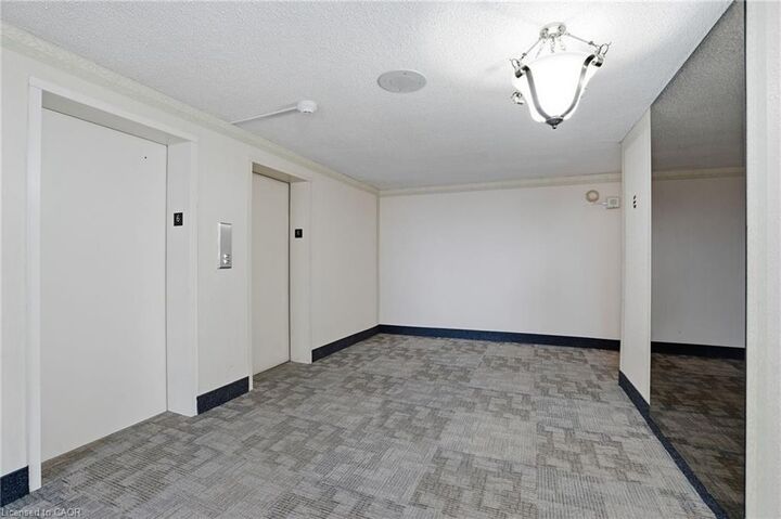 Property Photo:  222 Jackson Street W 606  ON L8P 4S5 