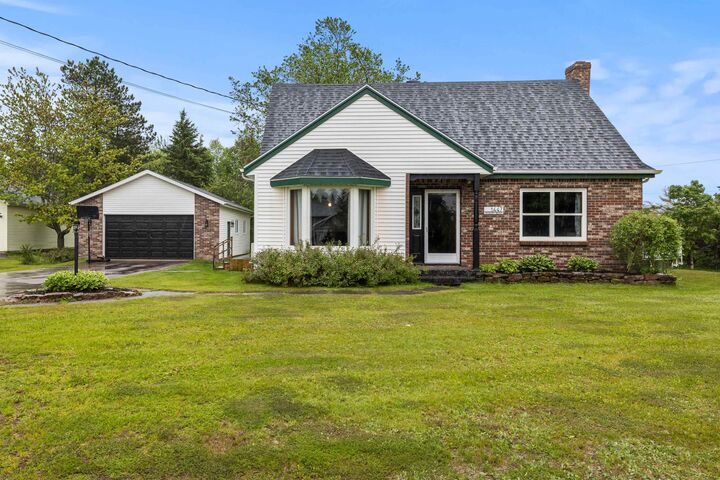 1447 Pleasant Grove Road — photo 1