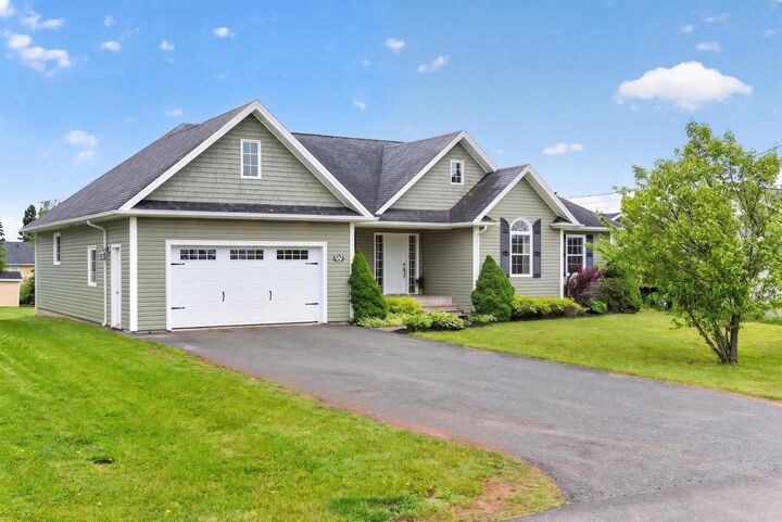Property Photo: 99 Parricus Mead Drive PE C1E 2H3