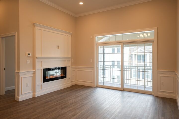 Property Photo: 320 Middlesex Ave E404 MA 02155