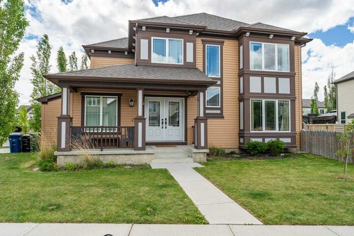 Property Photo: 15 Windwood Grove SW AB T4B 3T2