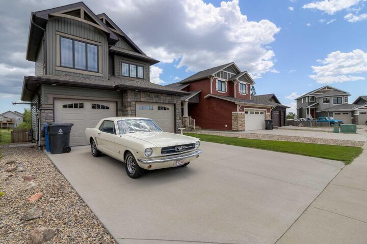 Property Photo: 140 Blackwolf Way N AB T1H 6V9