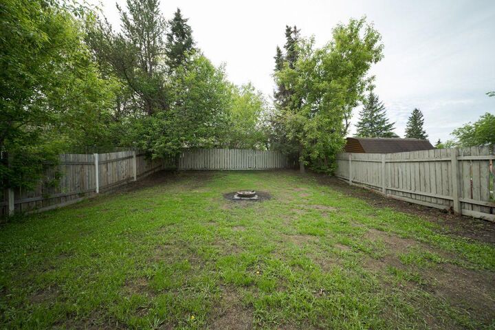 Property Photo:  181 Windsor Drive  AB T9H 4R1 