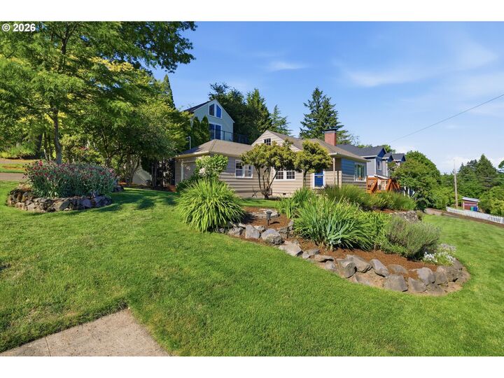 Property Photo: 7158 SW 4th Ave OR 97219