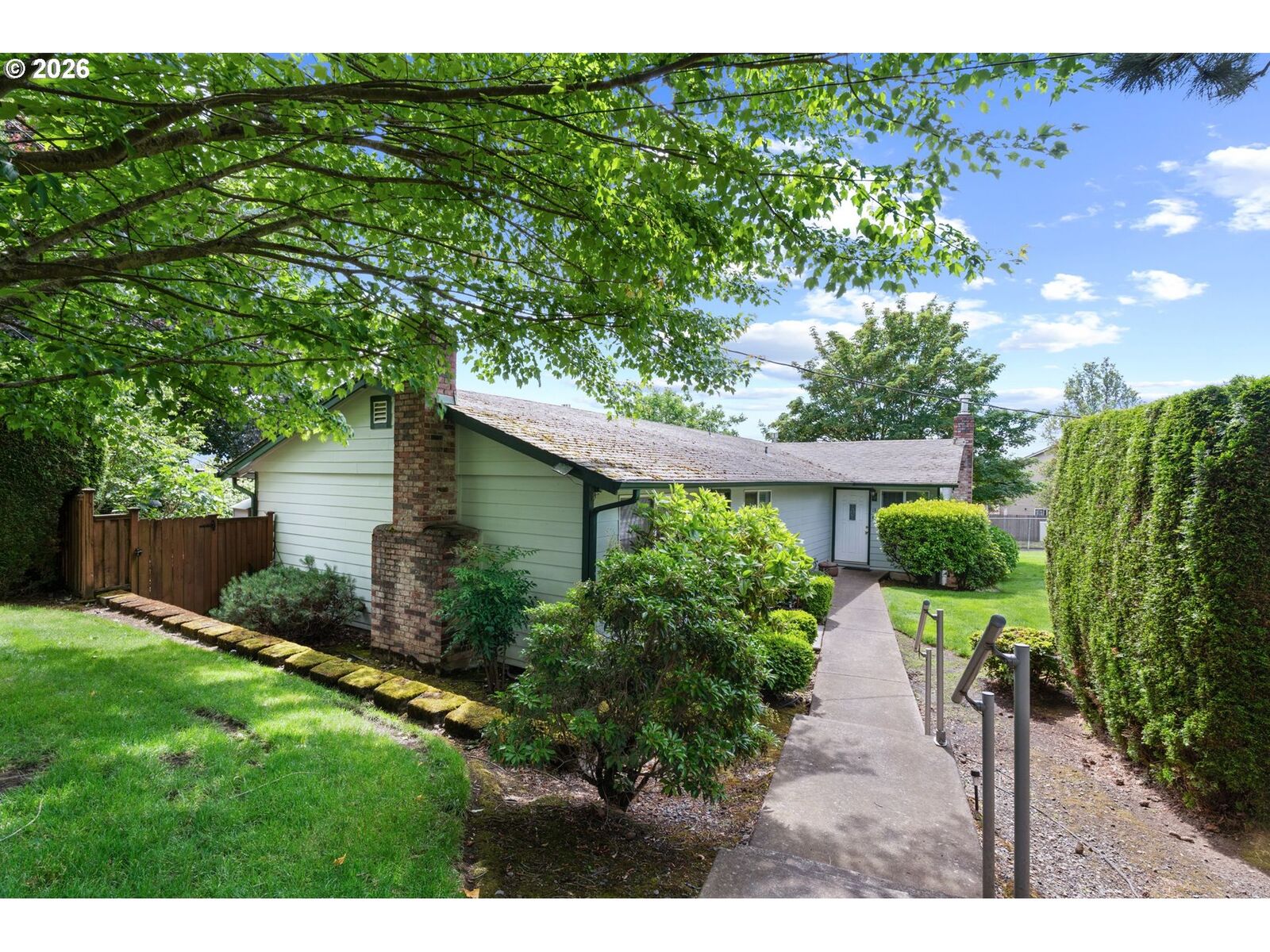 Property Photo: 3300 Kauffman Ave 14 WA 98660