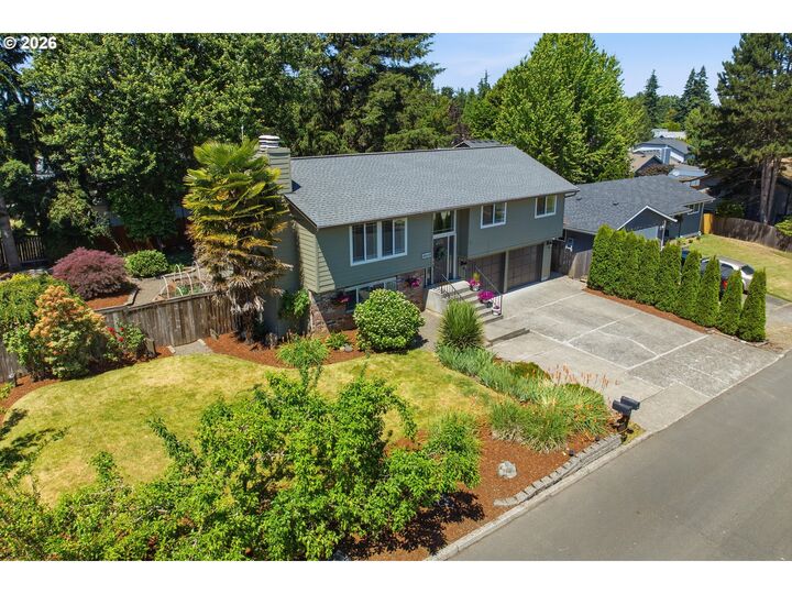 Property Photo:  8404 NE 29th Ave  WA 98665 