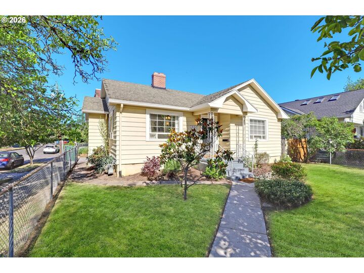 Property Photo: 5305 N Haight Ave OR 97217