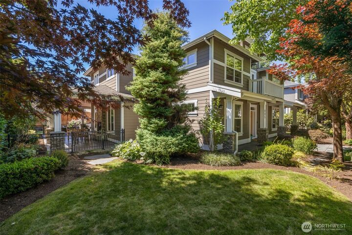 Property Photo:  605  11th Avenue  WA 98033 