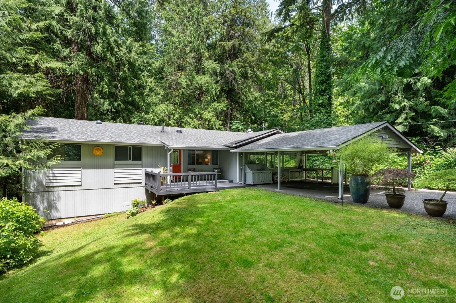 Property Photo: 28102 SE 63rd Street WA 98027