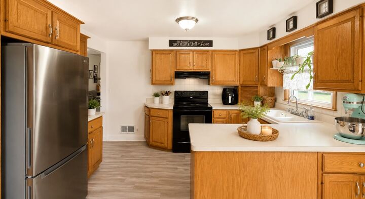 Property Photo: 513 E Fremont Street WI 54915