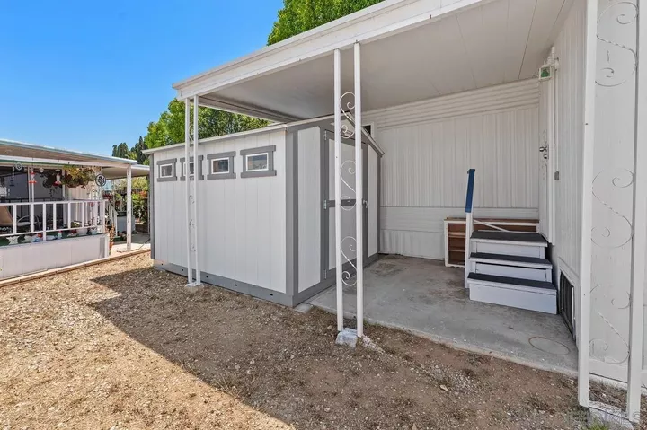 Property Photo:  1285 E Washington 51  CA 92019 
