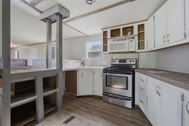 Property Photo:  1107 Idlebrook Drive  LA 70611 