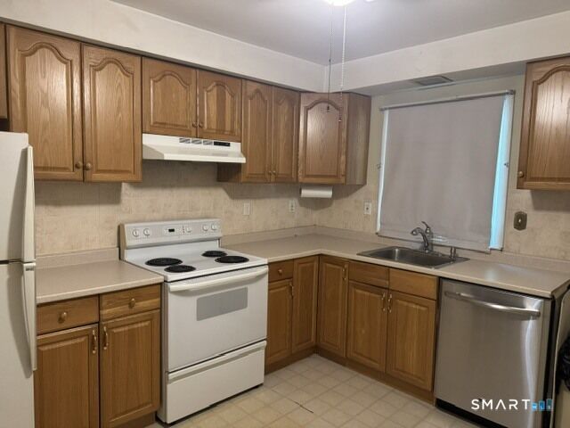 Property Photo:  56 Wakelee Ave Extension 29  CT 06484 