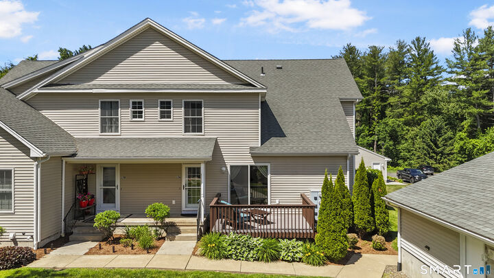 Property Photo:  15 Reggie Way A  CT 06016 