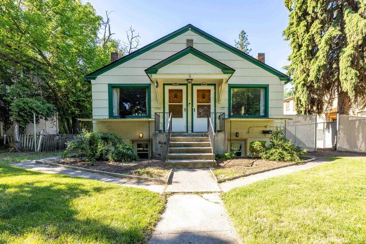 Property Photo: 1815 W 10th Ave WA 99204