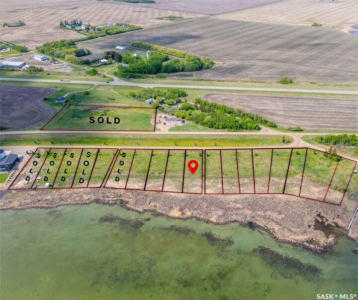 Property Photo: 780 Lakeshore Drive SK S0M 1X0