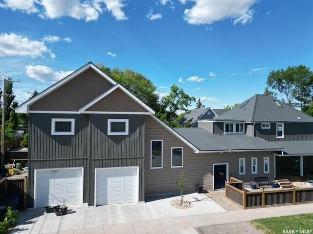 Property Photo: 701 10th Street SK S0K 2A0
