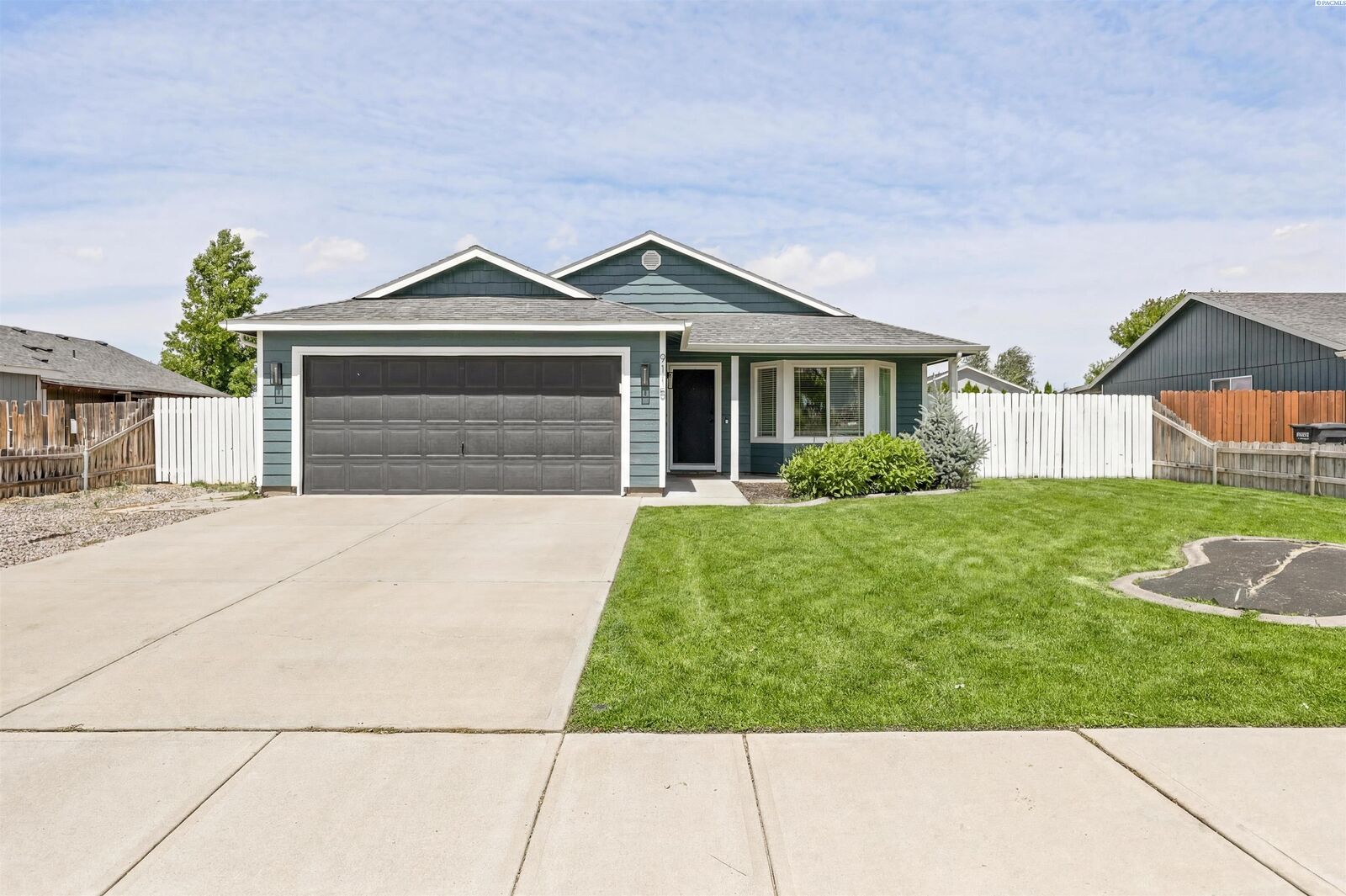 Property Photo:  9115 Percheron Drive  WA 99301 