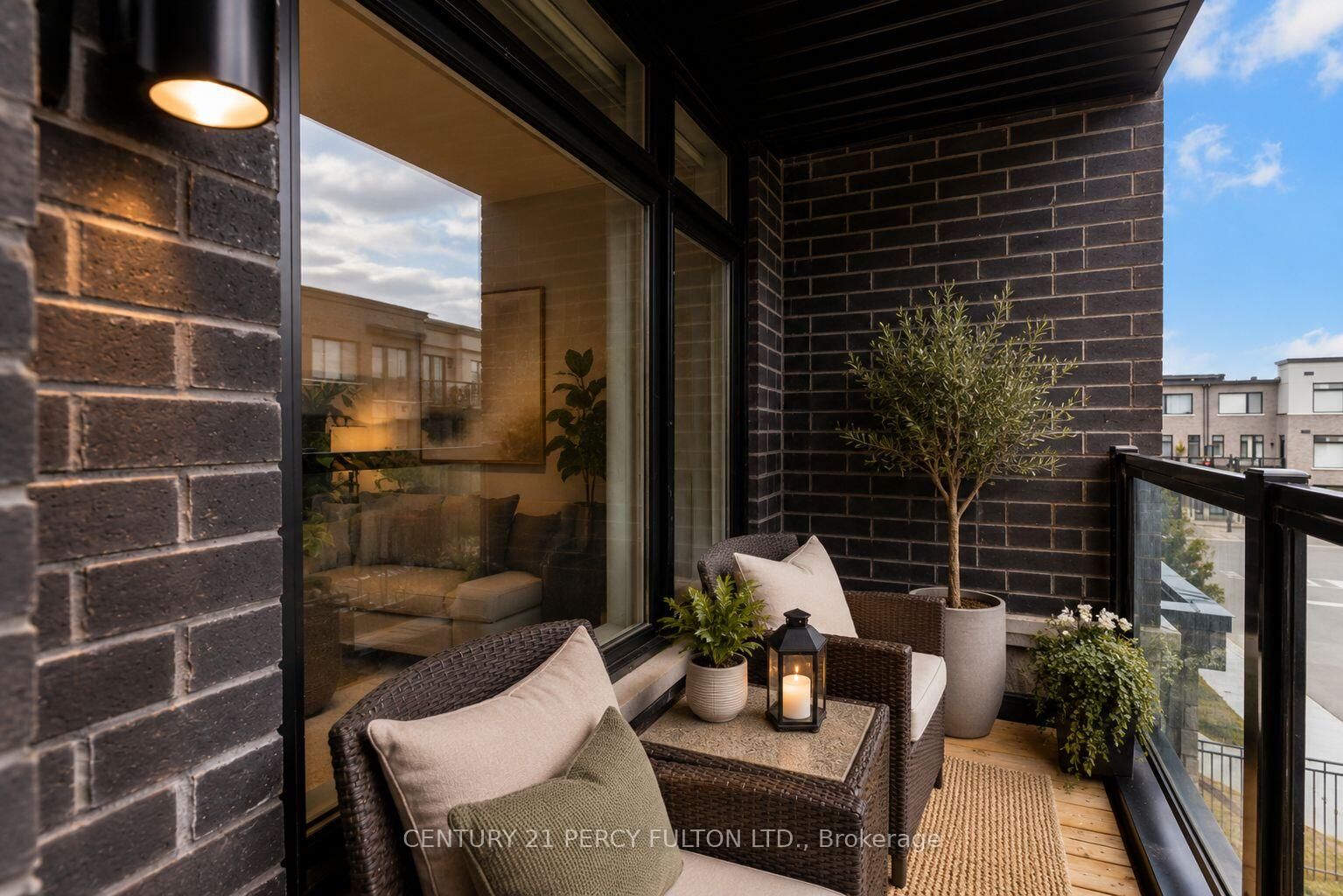 Property Photo:  1636 Shining Star Chase  ON L1X 0H9 