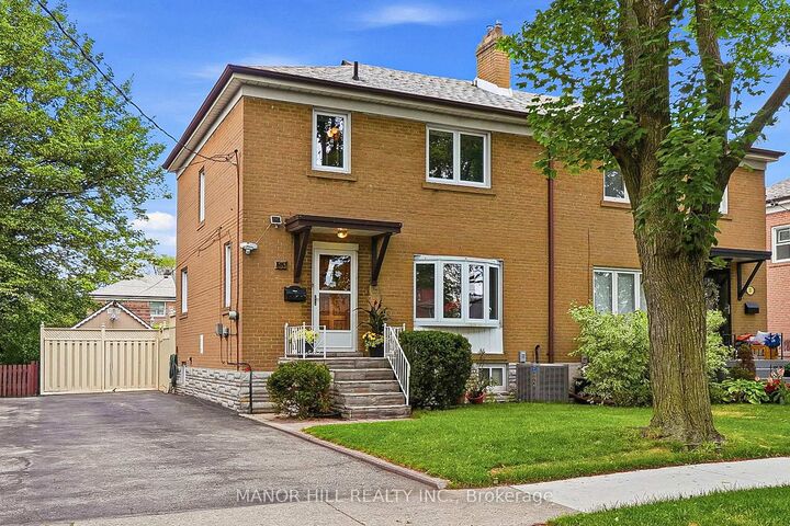 33 Robindale Avenue — photo 1