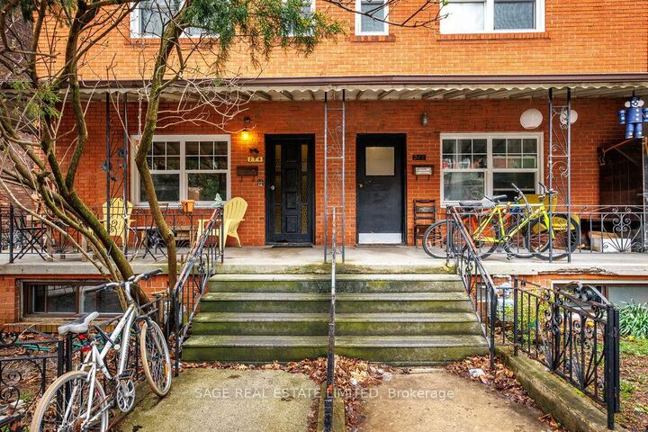Property Photo: 278 Crawford Street ON M6J 2V8