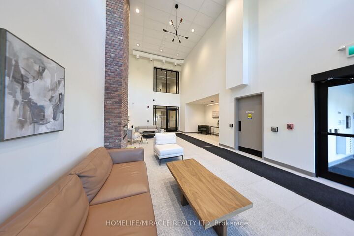 Property Photo: 121 Mary Street 322 ON L0M 1G0