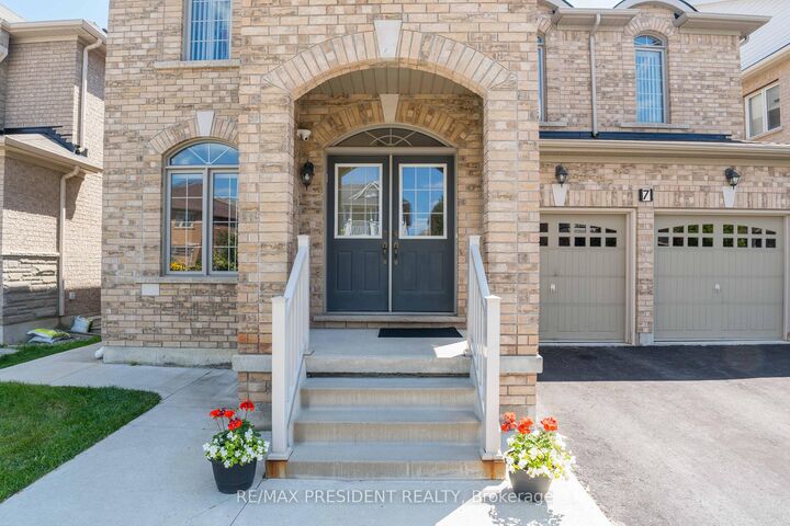7 Wellpark Way — photo 1
