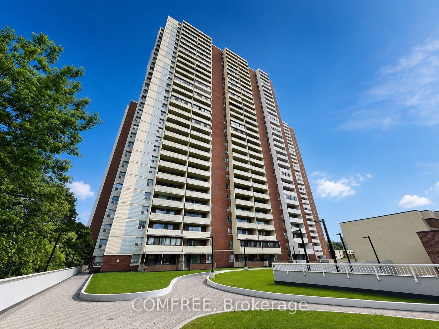 Property Photo: 1 Massey Square 412 ON M4C 5L4