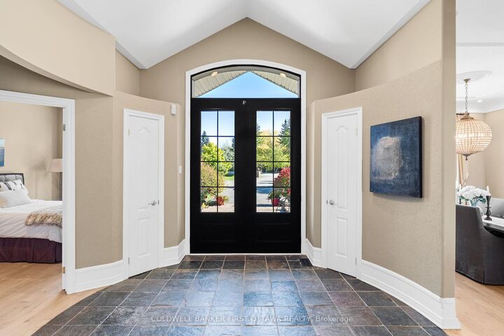 Property Photo: 358 River Road ON K1V 1R8