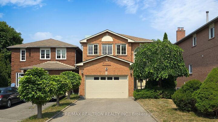 9 Cranston Manor Court — photo 1