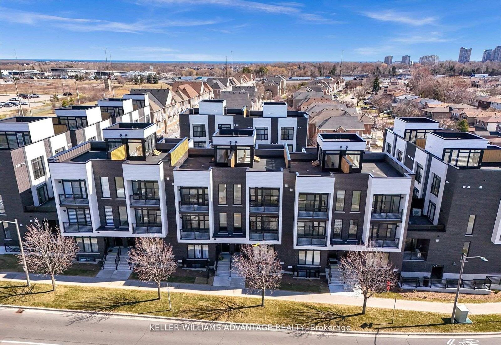 Property Photo: 188 Angus Drive 26 ON L1S 0G5