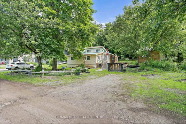 Property Photo: 19 Old Pavillion Road ON L7C 3J8