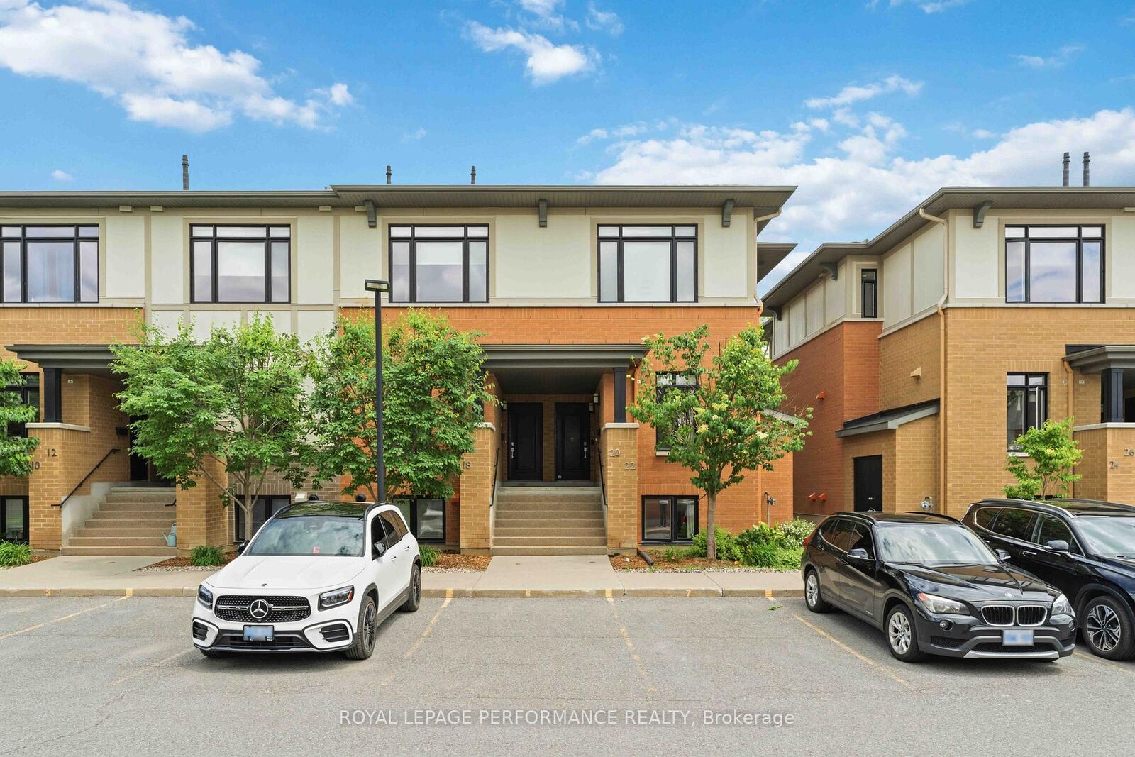 Property Photo: 22 Bergeron Private ON K1C 0C2