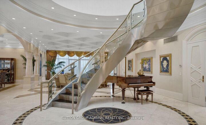 Property Photo: 1 Cordoba Drive Uph ON L4J 8S3