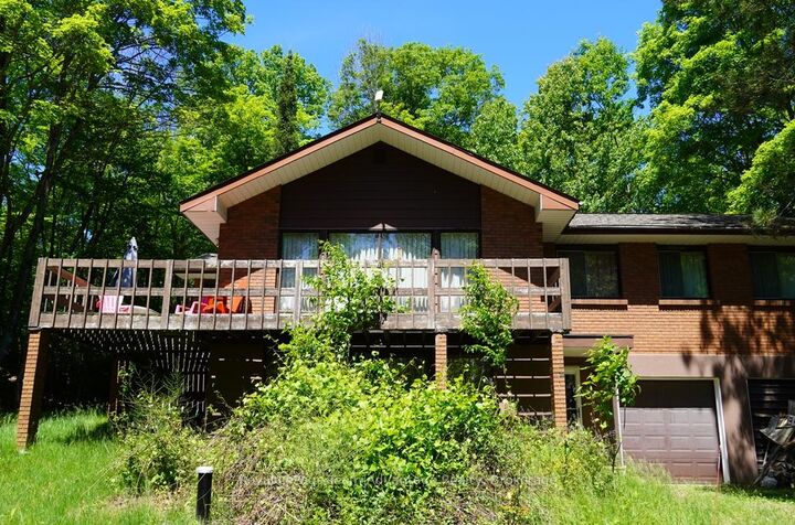 49 Bayview Drive — photo 1