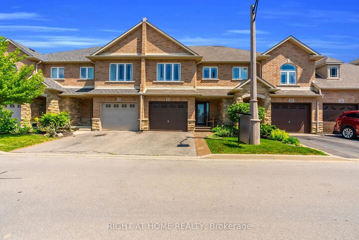 Property Photo: 9 Periwinkle Drive ON L0R 1P0