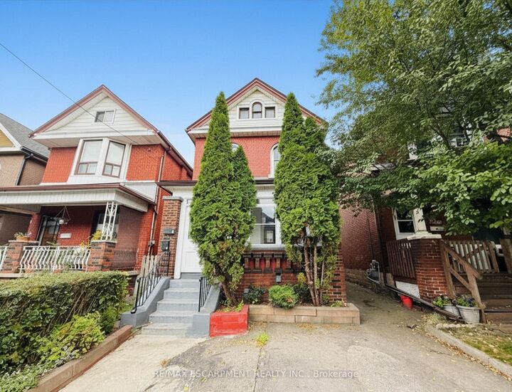 Property Photo: 24 Somerset Avenue ON L8L 2L5