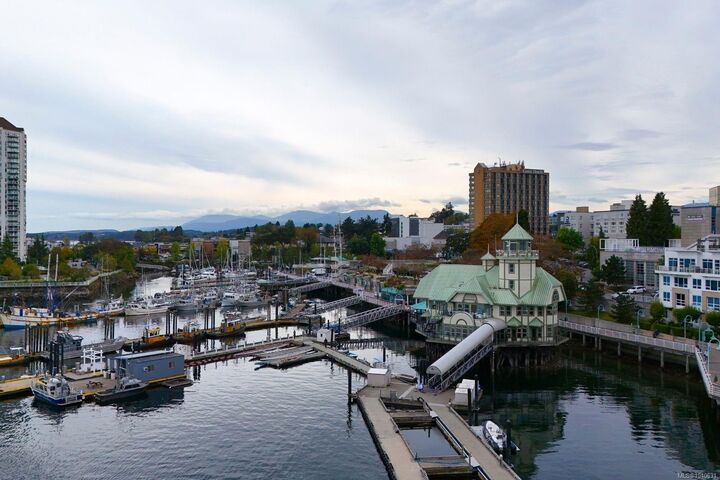 Property Photo: 45 Haliburton St #407 BC V9R 4V6