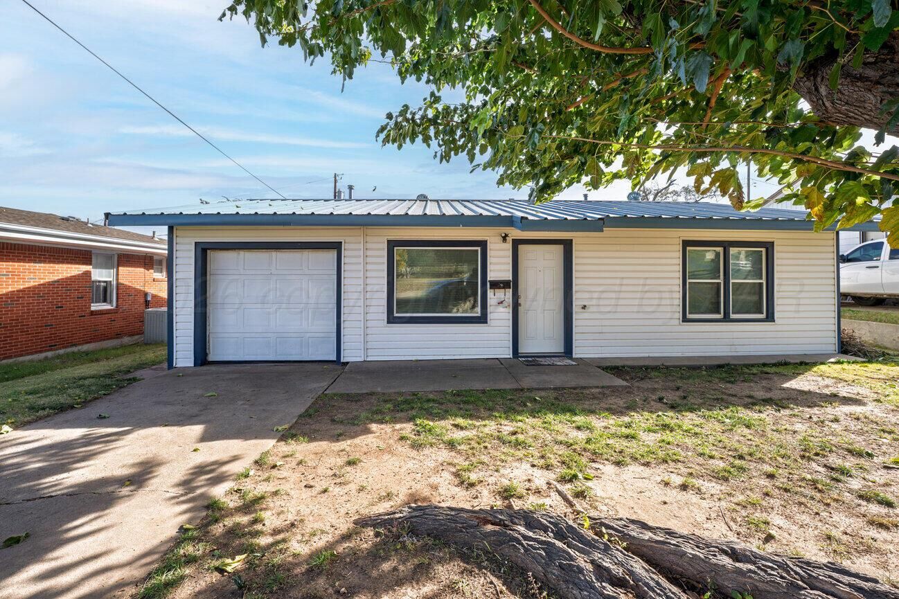 Property Photo:  205 Union Street  TX 79007 