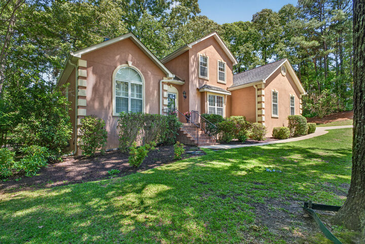 Property Photo: 10 Hardwood Court SC 29803